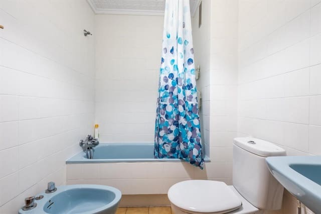 3 bedroom Flat for sale in Playa del Acequión, Torrevieja with garage - € 166,000 (Ref: 9623149)