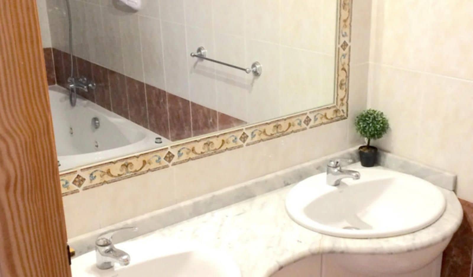 3 bedroom Townhouse for sale in Playa Flamenca with pool garage - € 194,000 (Ref: 9623152)