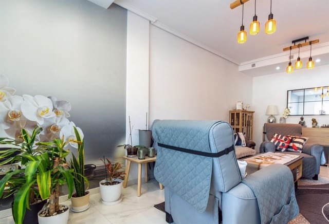 2 soverom Hus til salgs i Parque de las Naciones, Torrevieja med svømmebasseng - € 190 000 (Ref: 9628042)