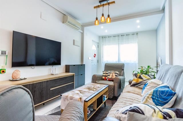 2 soverom Hus til salgs i Parque de las Naciones, Torrevieja med svømmebasseng - € 190 000 (Ref: 9628042)