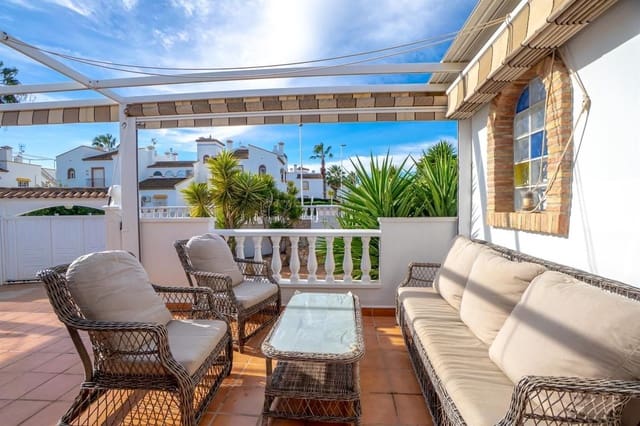 4 soverom Villa til salgs i Los Dolses, Orihuela med svømmebasseng garasje - € 395 000 (Ref: 9628043)