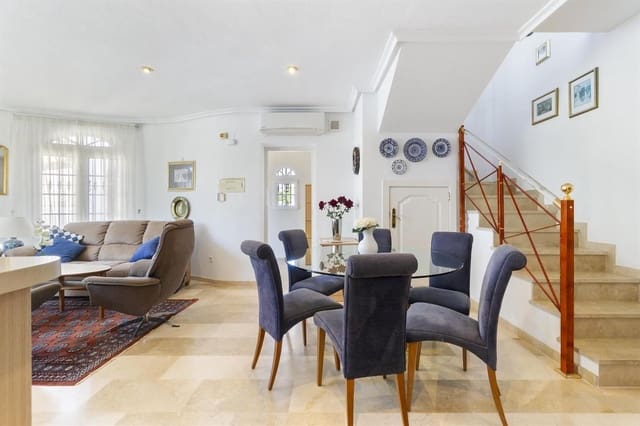 4 soverom Villa til salgs i Los Dolses, Orihuela med svømmebasseng garasje - € 395 000 (Ref: 9628043)