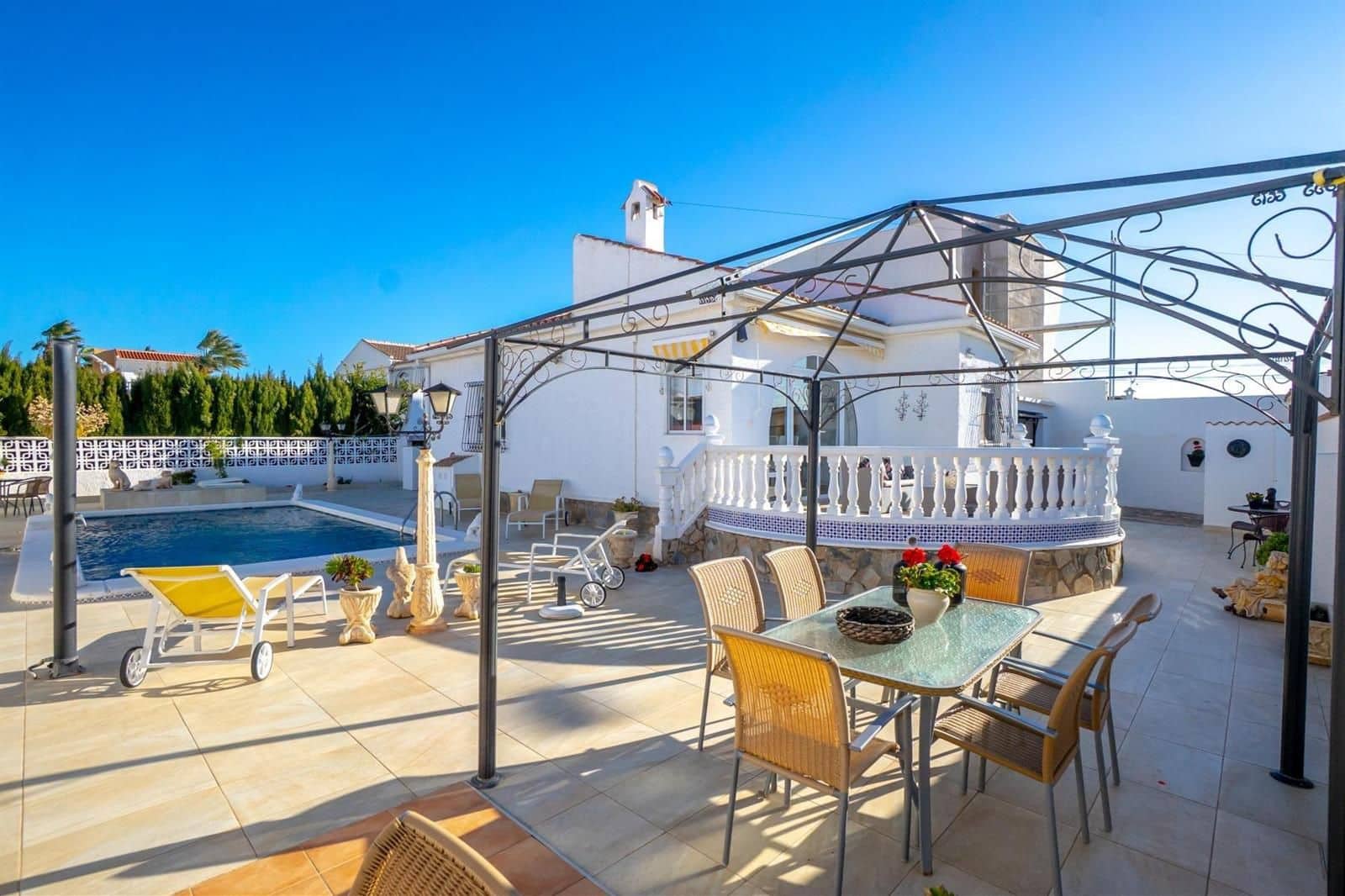 3 chambre Villa/Maison à vendre à El Chaparral avec piscine garage - 359 000 € (Ref: 9628045)