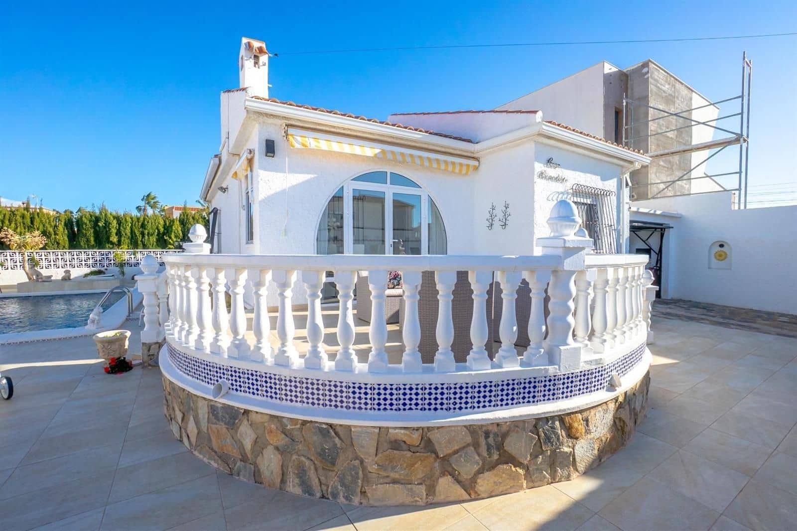 3 chambre Villa/Maison à vendre à El Chaparral avec piscine garage - 359 000 € (Ref: 9628045)