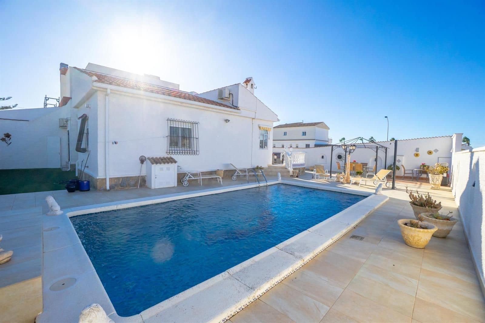 3 chambre Villa/Maison à vendre à El Chaparral avec piscine garage - 359 000 € (Ref: 9628045)