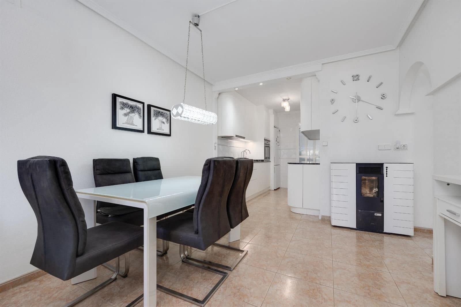 3 quarto Moradia para venda em Aguas Nuevas com piscina garagem - 280 000 € (Ref: 9628046)