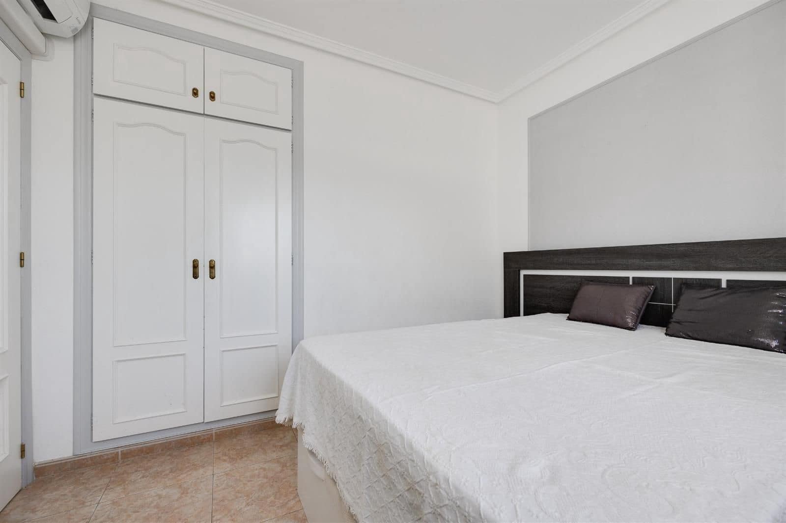 3 quarto Moradia para venda em Aguas Nuevas com piscina garagem - 280 000 € (Ref: 9628046)