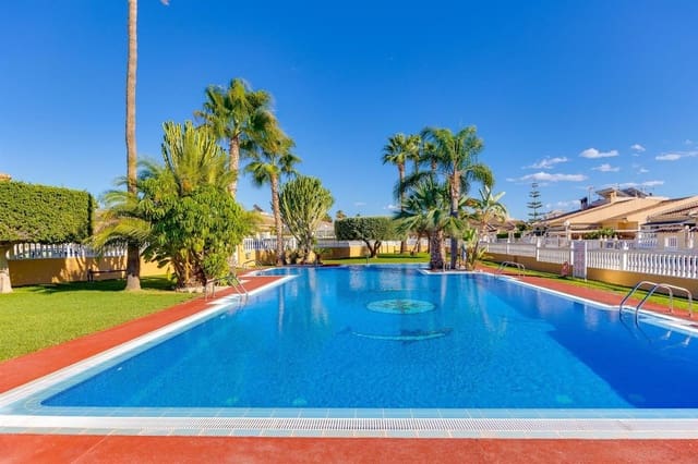 3 quarto Moradia para venda em Aguas Nuevas, Torrevieja com piscina garagem - 280 000 € (Ref: 9628046)