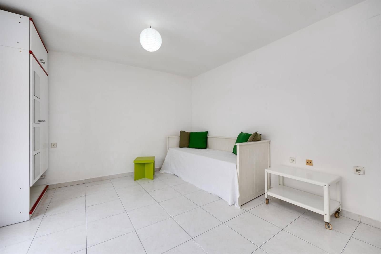 Wohnung zu verkaufen in Torrevieja - 99.900 € (Ref: 9640672)