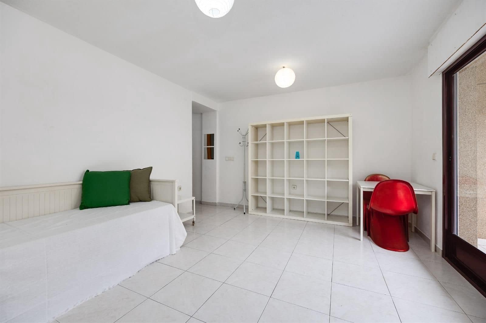 Wohnung zu verkaufen in Torrevieja - 99.900 € (Ref: 9640672)