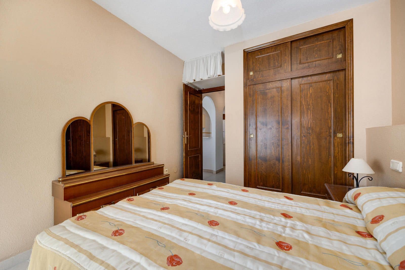 2 slaapkamer Villa te koop in Torrevieja met zwembad - € 159.900 (Ref: 9654430)