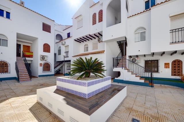 2 slaapkamer Villa te koop in El Acequión - Los Náufragos, Torrevieja met zwembad - € 159.900 (Ref: 9654430)