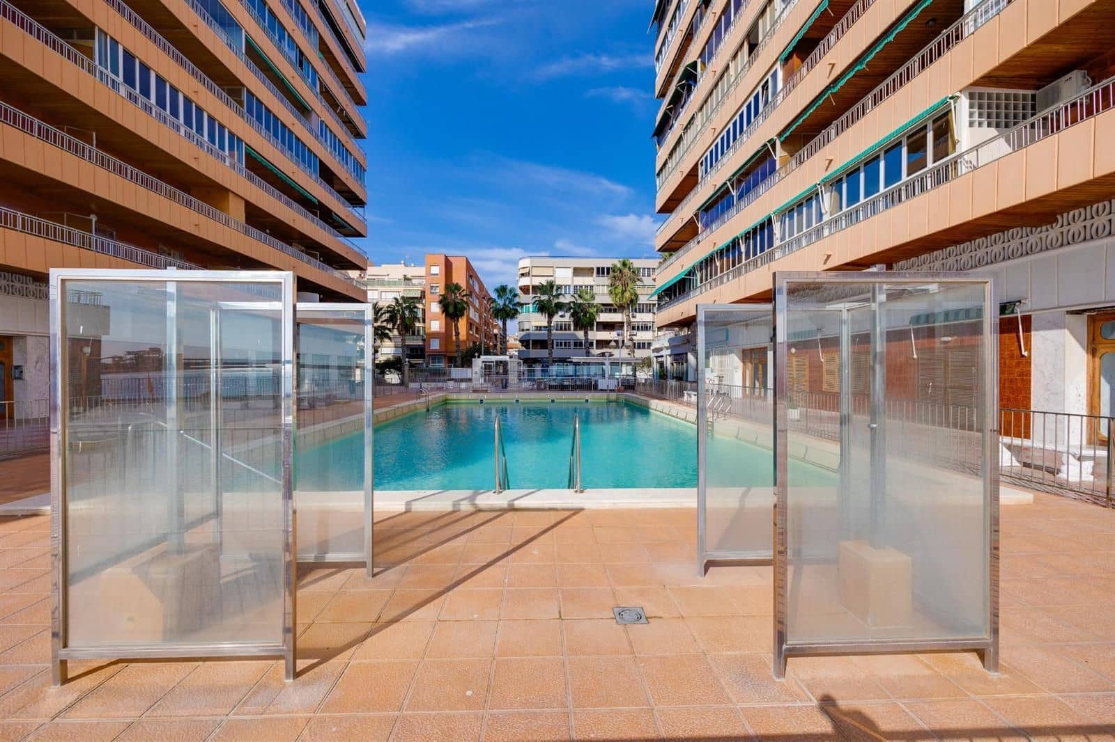 3 quarto Apartamento para venda em Torrevieja com piscina - 349 000 € (Ref: 9656601)