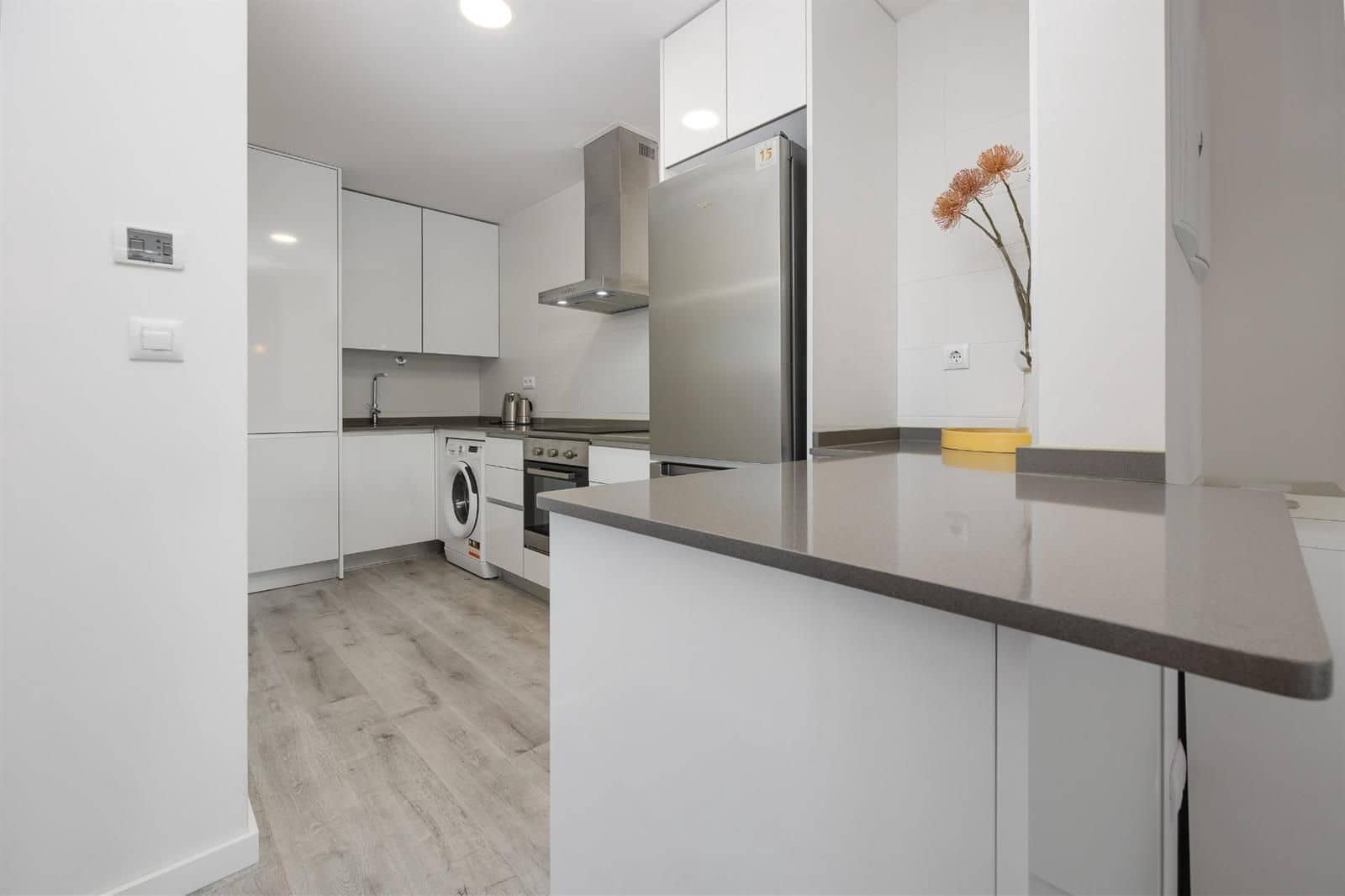 2 chambre Villa/Maison à vendre à Villamartin avec piscine garage - 279 000 € (Ref: 9656603)