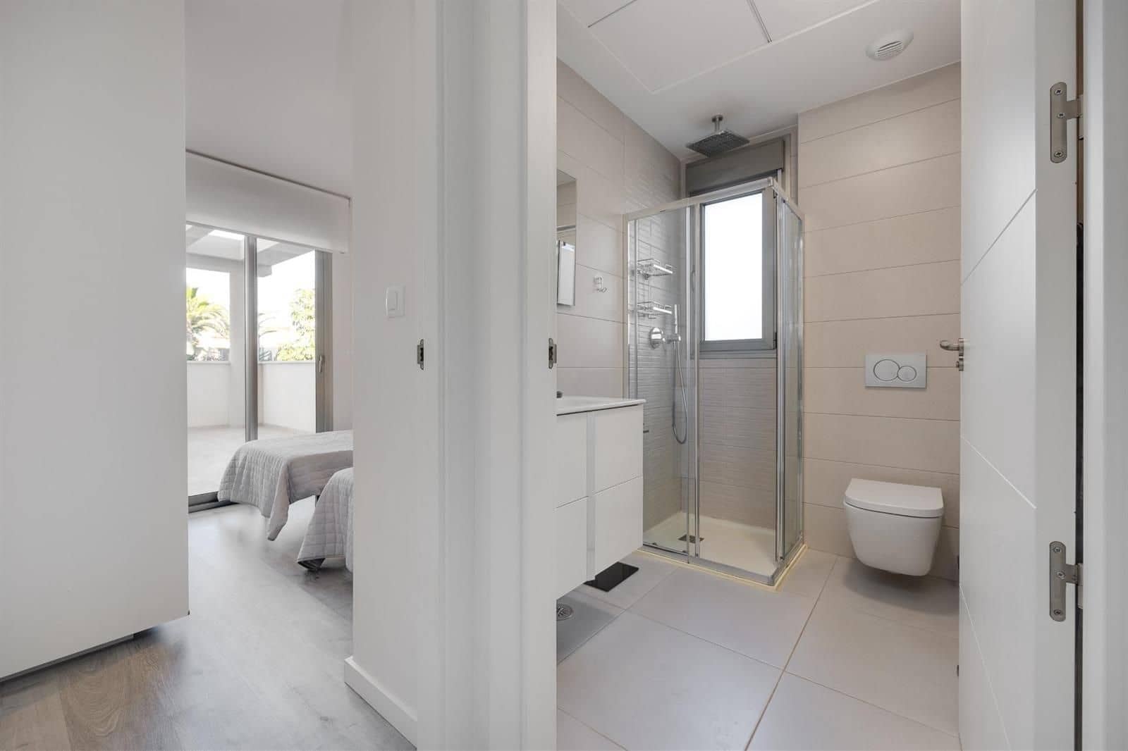 2 chambre Villa/Maison à vendre à Villamartin avec piscine garage - 279 000 € (Ref: 9656603)