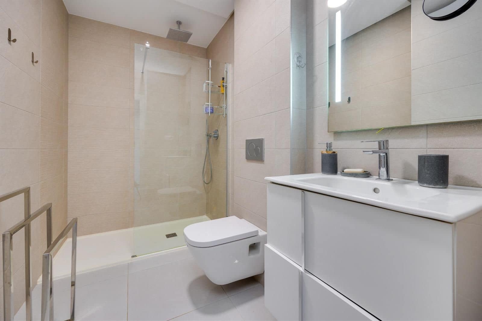 2 chambre Villa/Maison à vendre à Villamartin avec piscine garage - 279 000 € (Ref: 9656603)