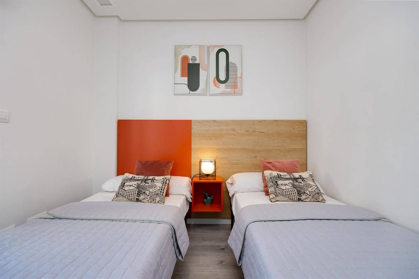 2 chambre Villa/Maison à vendre à Villamartin avec piscine garage - 279 000 € (Ref: 9656603)