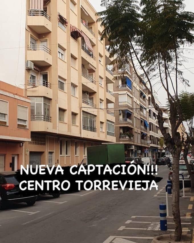 3 makuuhuone Asunto myytävänä paikassa Torrevieja - 159 075 € (Ref: 9656604)