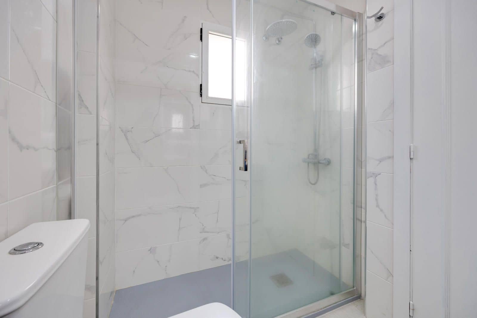 2 soveværelse Penthouse til salg i Torrevieja med swimmingpool - € 159.969 (Ref: 9665245)