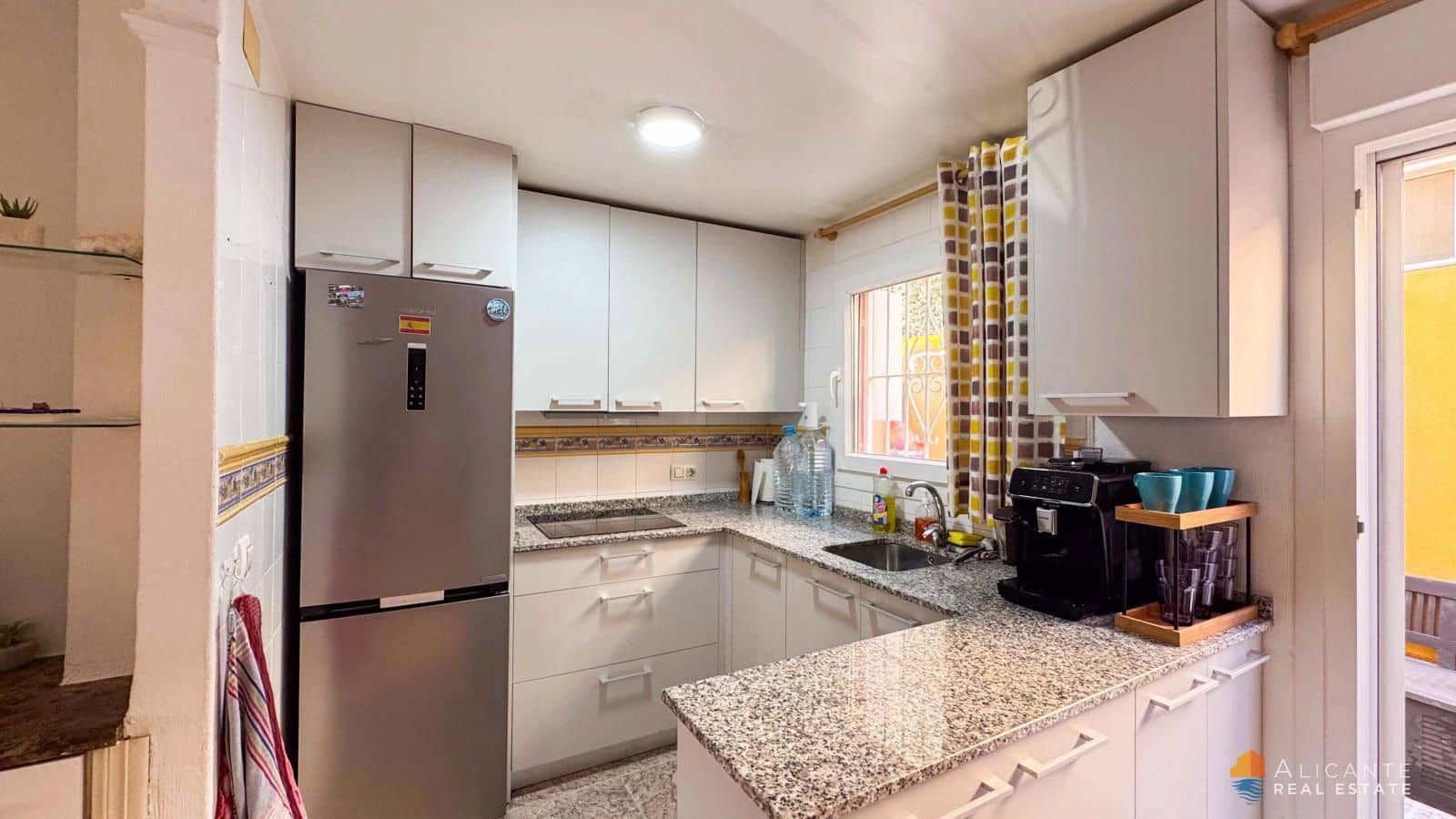 2 Zimmer Haus zu verkaufen in La Zenia mit Pool Garage - 219.900 € (Ref: 9671175)