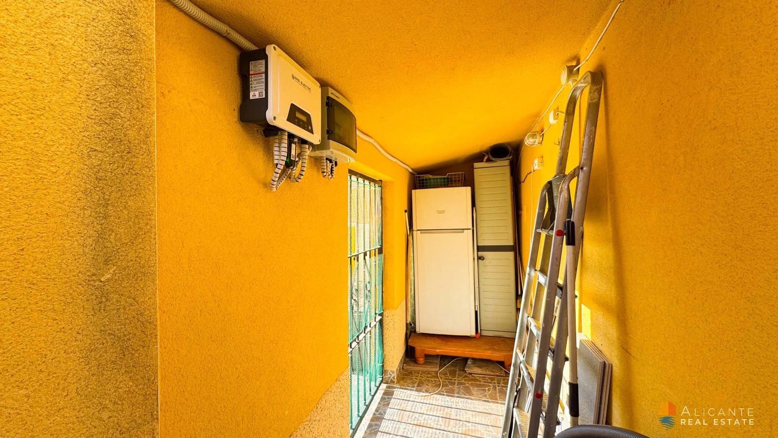 2 Zimmer Haus zu verkaufen in La Zenia mit Pool Garage - 219.900 € (Ref: 9671175)