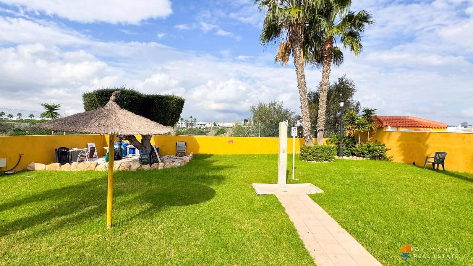 2 Zimmer Haus zu verkaufen in La Zenia mit Pool Garage - 219.900 € (Ref: 9671175)