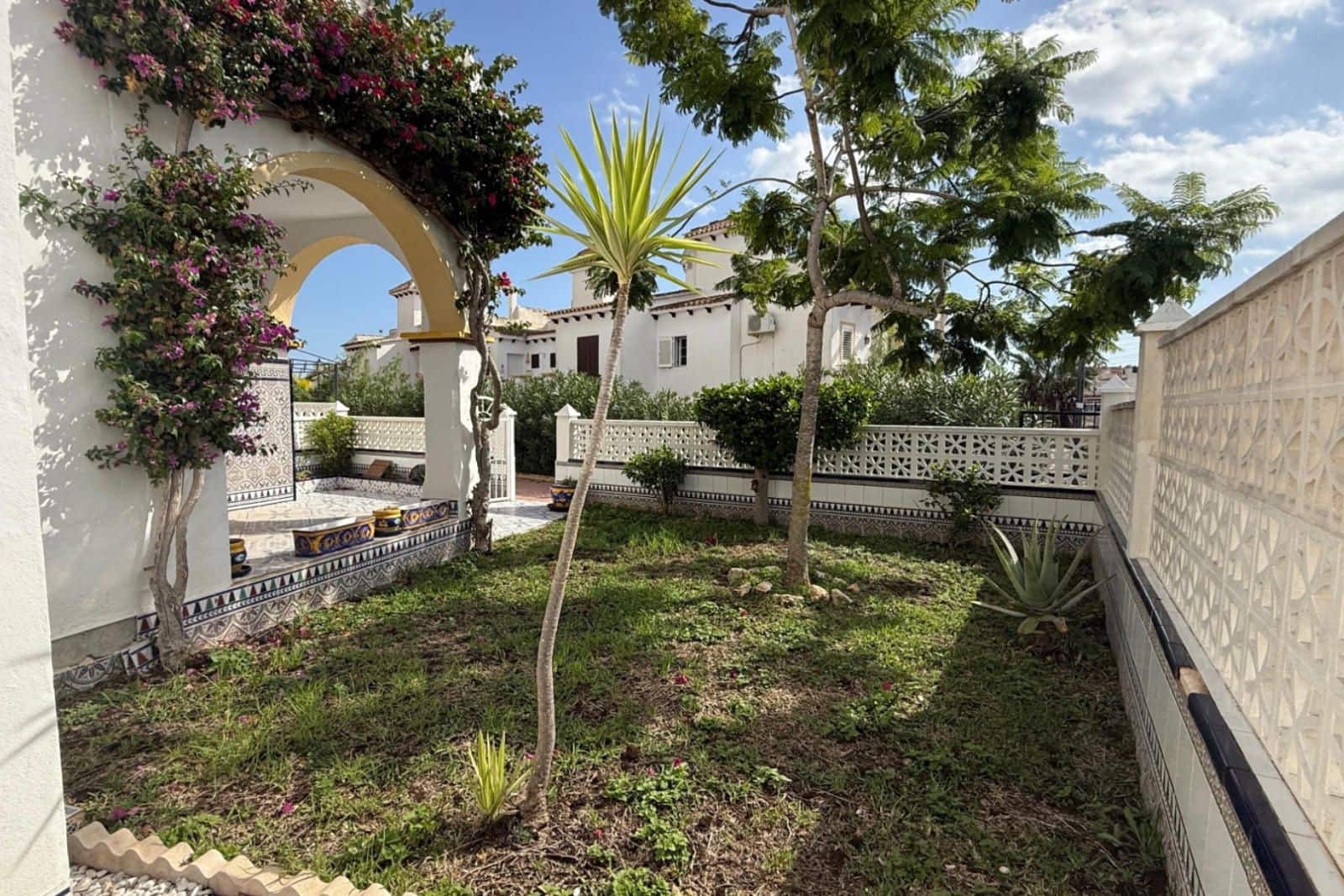 2 quarto Casa em Banda para venda em Orihuela Costa com piscina - 199 900 € (Ref: 9671176)