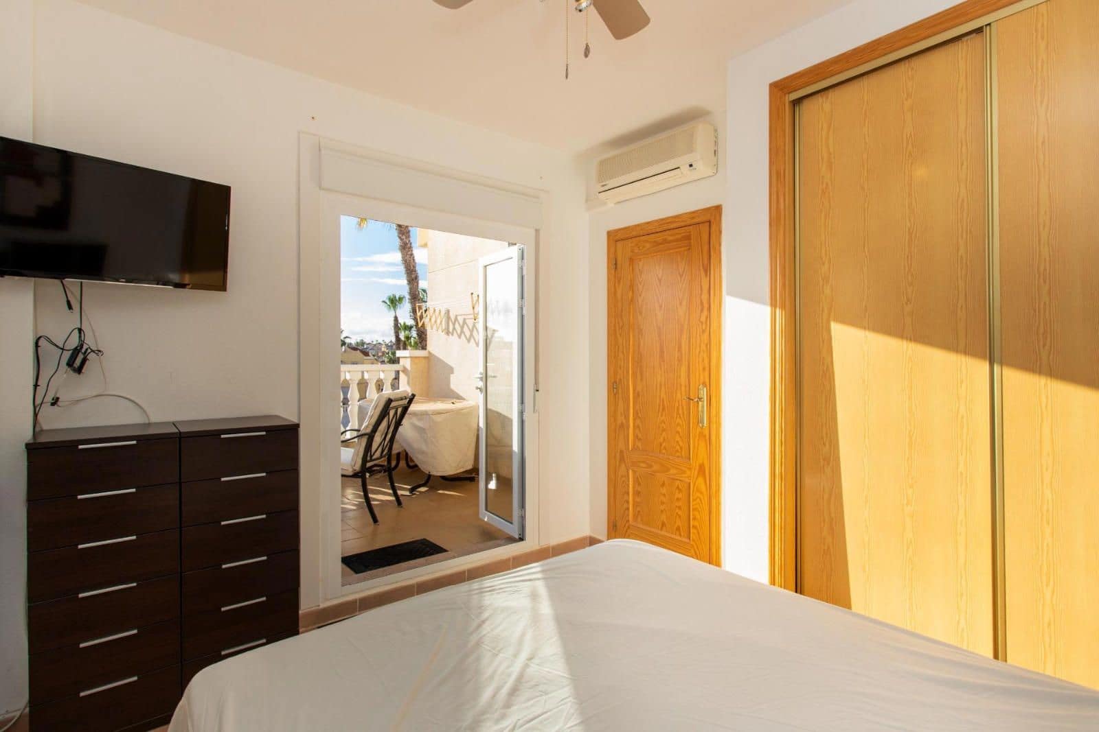 2 sovrum Hus till salu i Orihuela Costa med pool - 185 000 € (Ref: 9671177)