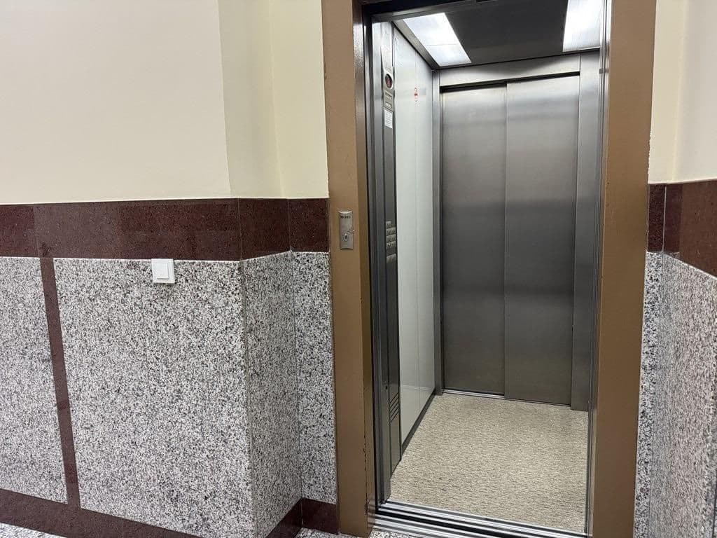 Piso de 2 habitaciones en Torrevieja en venta - 130.000 € (Ref: 9671180)