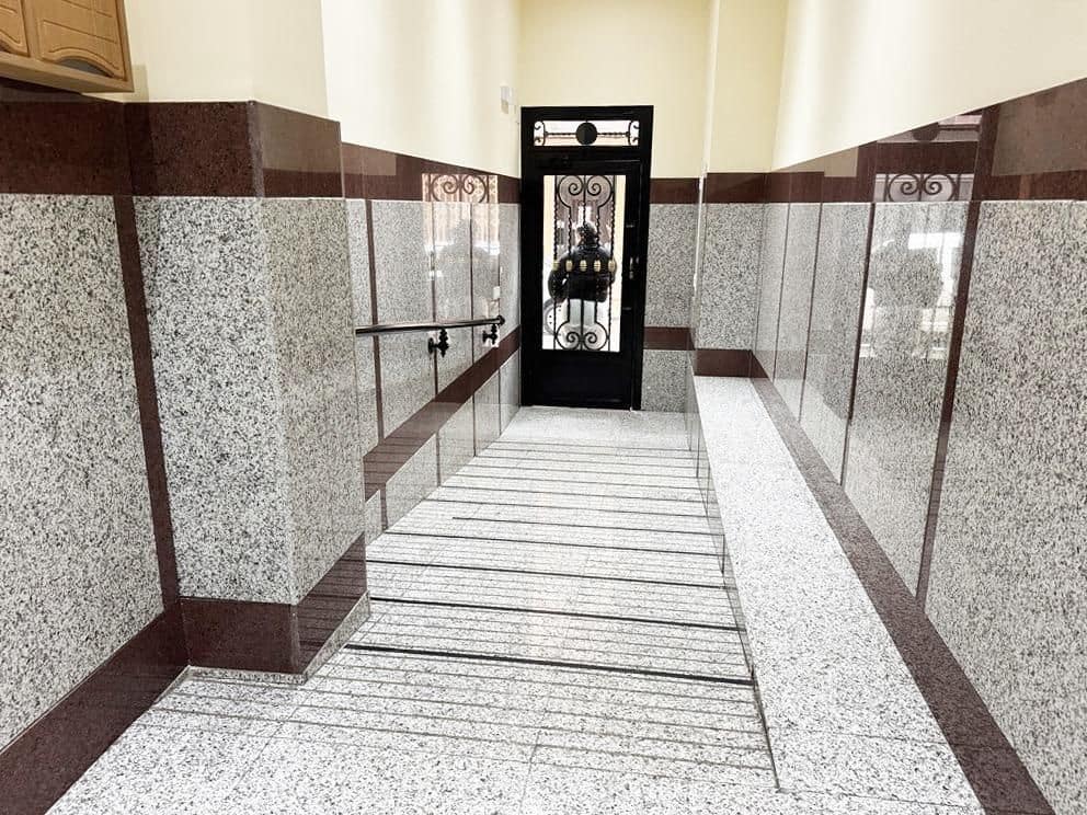 Piso de 2 habitaciones en Torrevieja en venta - 130.000 € (Ref: 9671180)