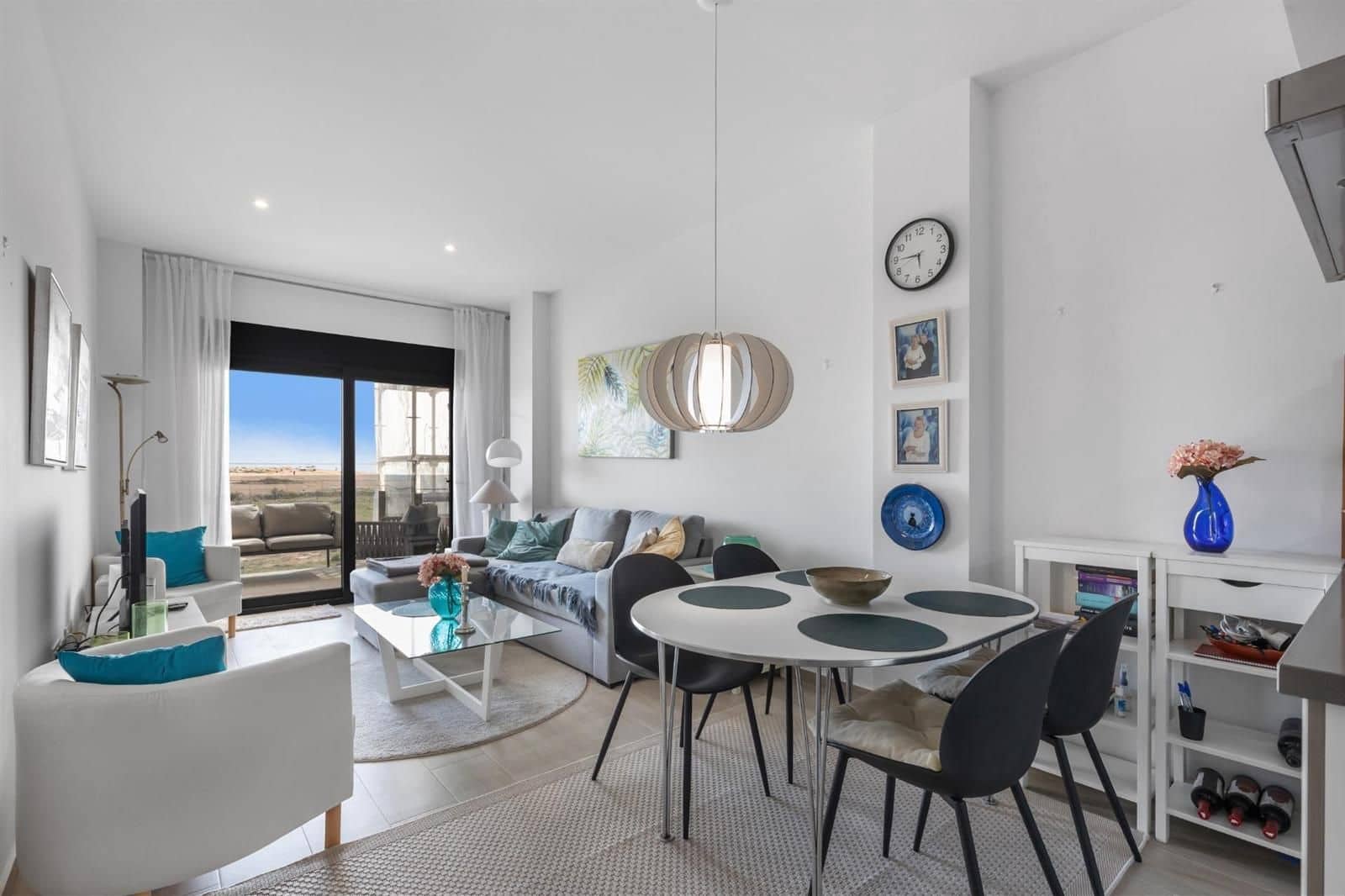 3 bedroom Flat for sale in Torrevieja with pool garage - € 299,900 (Ref: 9671182)