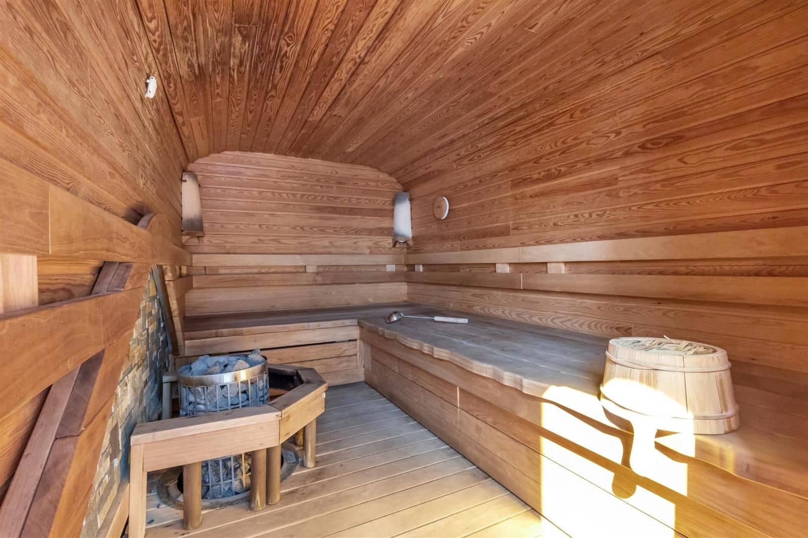 3 bedroom Flat for sale in Torrevieja with pool garage - € 299,900 (Ref: 9671182)