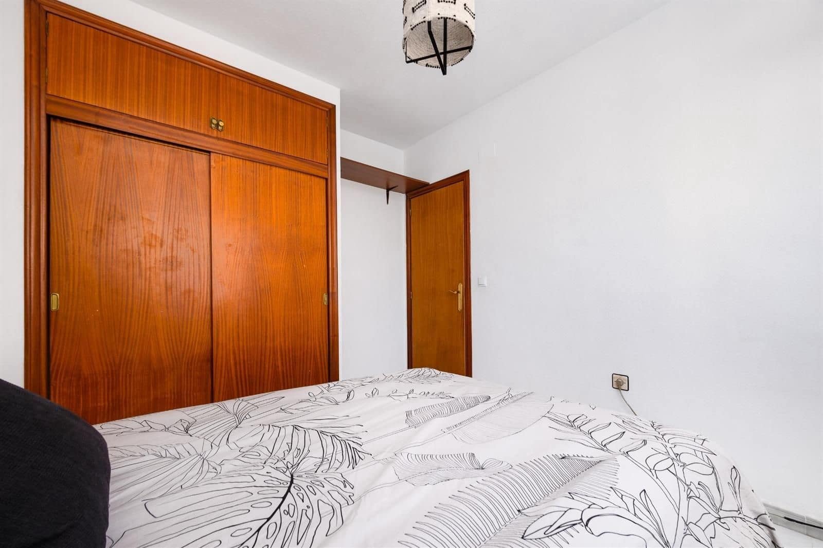 4 Zimmer Villa zu verkaufen in Torrevieja mit Garage - 197.000 € (Ref: 9693998)