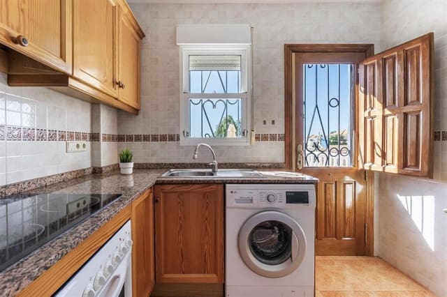 3 chambre Maison de Ville à vendre à Los Altos avec piscine - 195 000 € (Ref: 9699310)