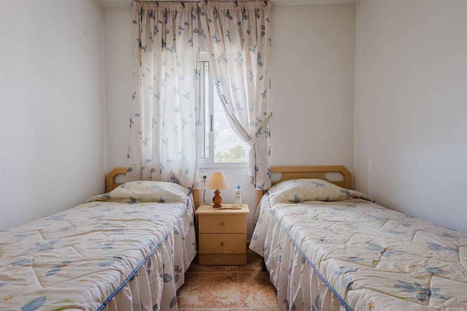 Piso de 3 habitaciones en Torrevieja en venta - 154.000 € (Ref: 9699312)