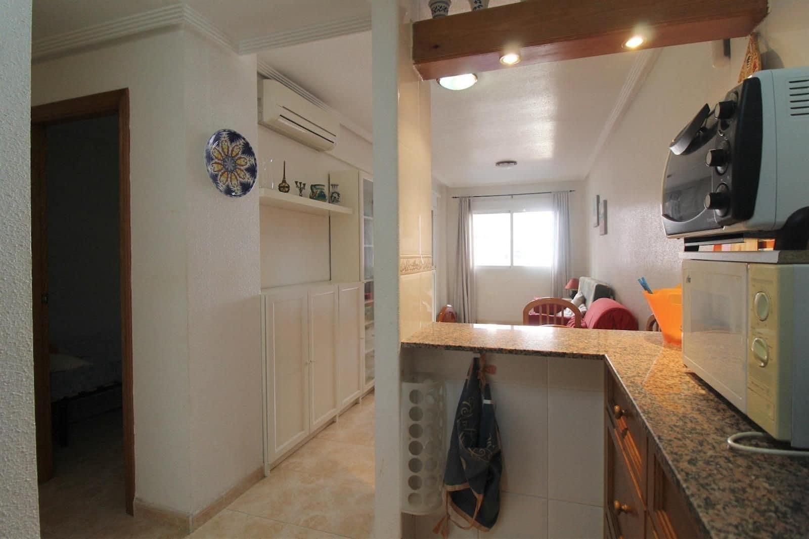 1 chambre Appartement à vendre à Torrevieja avec piscine - 105 000 € (Ref: 9716556)
