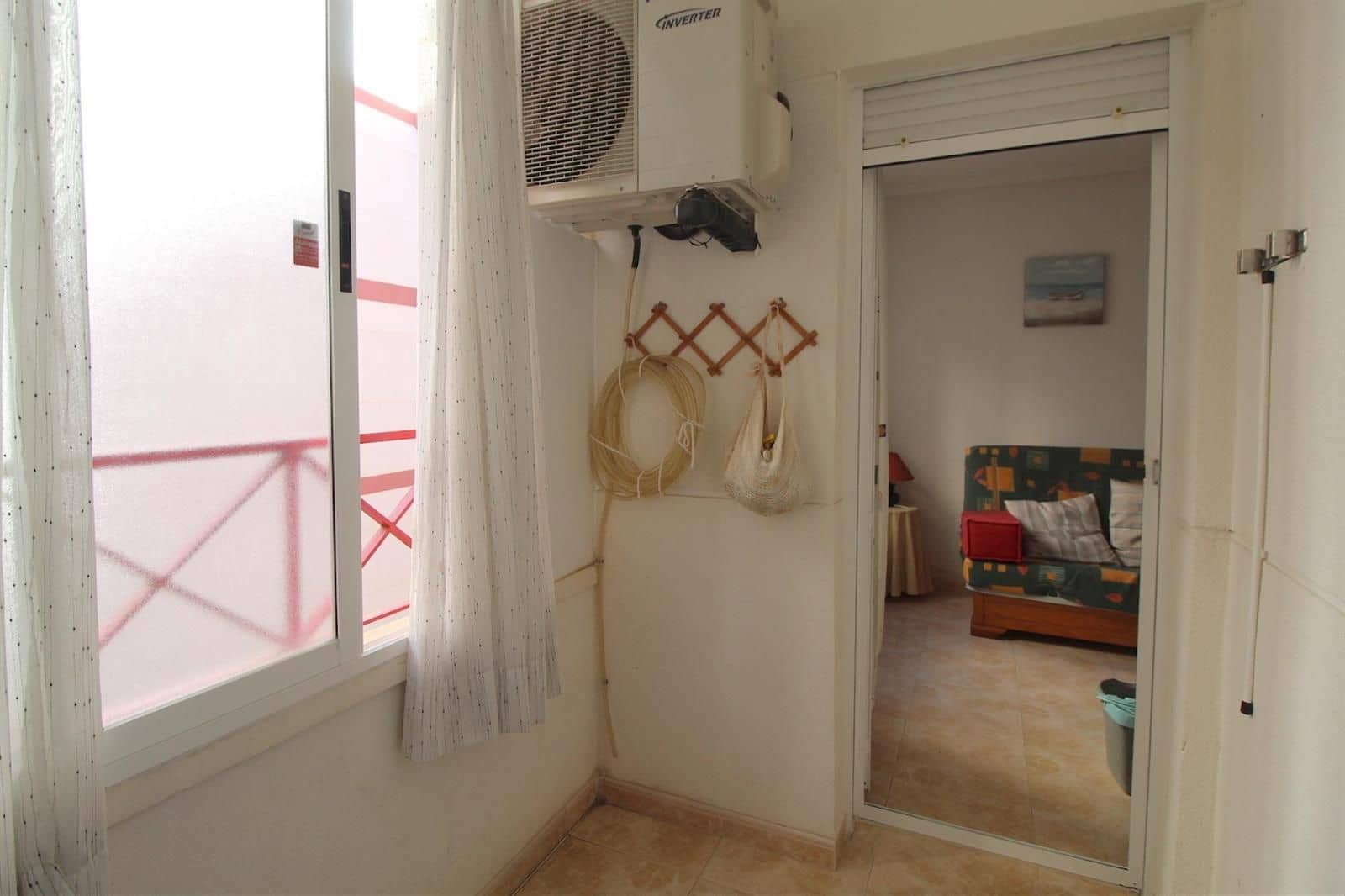 1 chambre Appartement à vendre à Torrevieja avec piscine - 105 000 € (Ref: 9716556)
