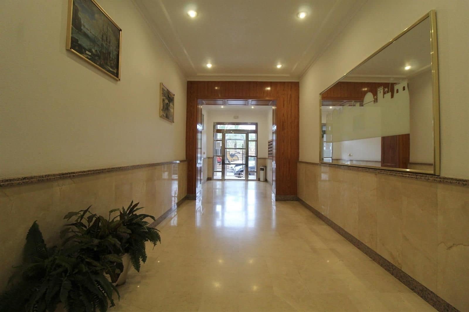 2 bedroom Flat for sale in Torrevieja with garage - € 155,000 (Ref: 9723576)