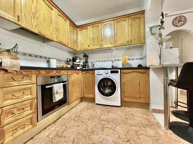 Chalet de 3 habitaciones en Playa Flamenca, Orihuela en venta con piscina - 238.000 € (Ref: 9726893)