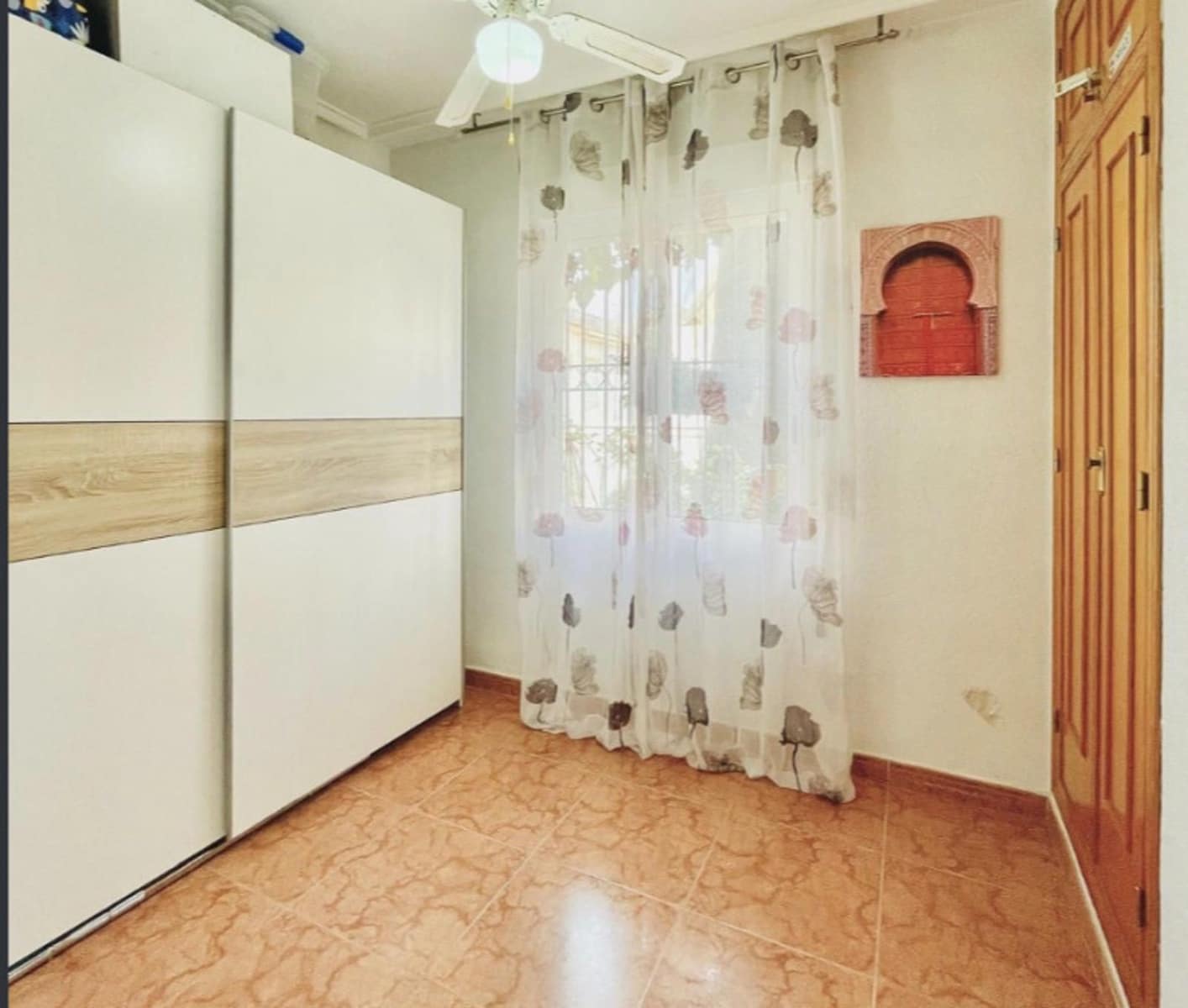 Chalet de 3 habitaciones en Playa Flamenca en venta con piscina - 238.000 € (Ref: 9726893)