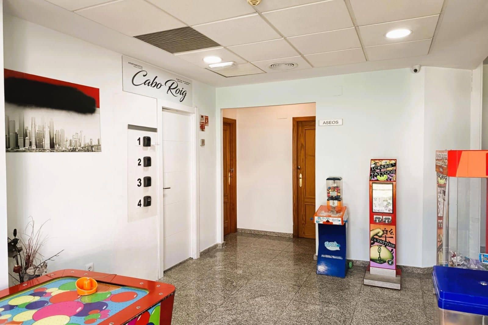 2 makuuhuone Kattohuoneisto myytävänä paikassa Cabo Roig mukana uima-altaan 
autotalli - 219 000 € (Ref: 9726895)