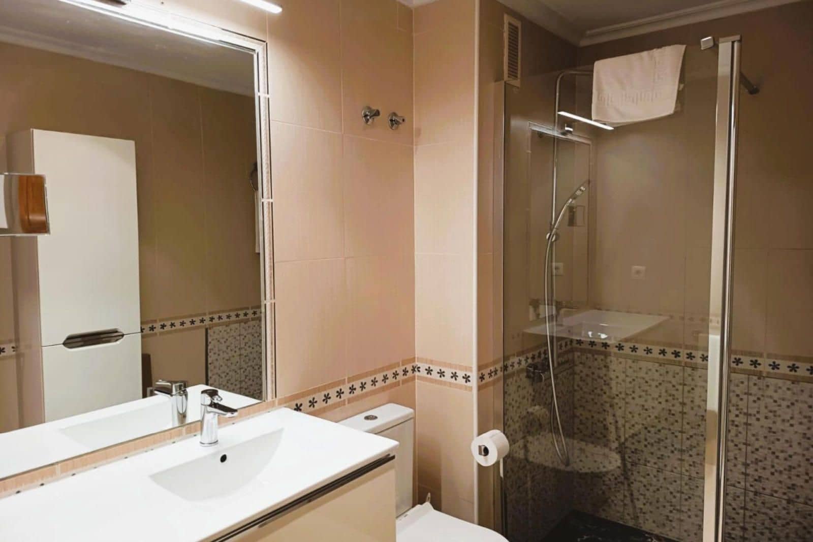 2 makuuhuone Kattohuoneisto myytävänä paikassa Cabo Roig mukana uima-altaan 
autotalli - 219 000 € (Ref: 9726895)