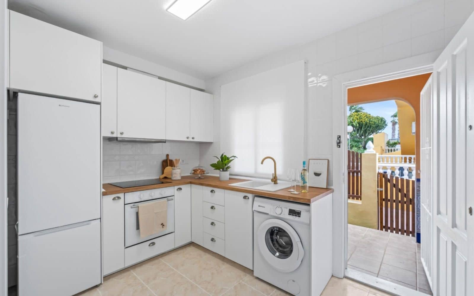 2 chambre Maison de Ville à vendre à La Florida avec piscine - 205 000 € (Ref: 9726896)