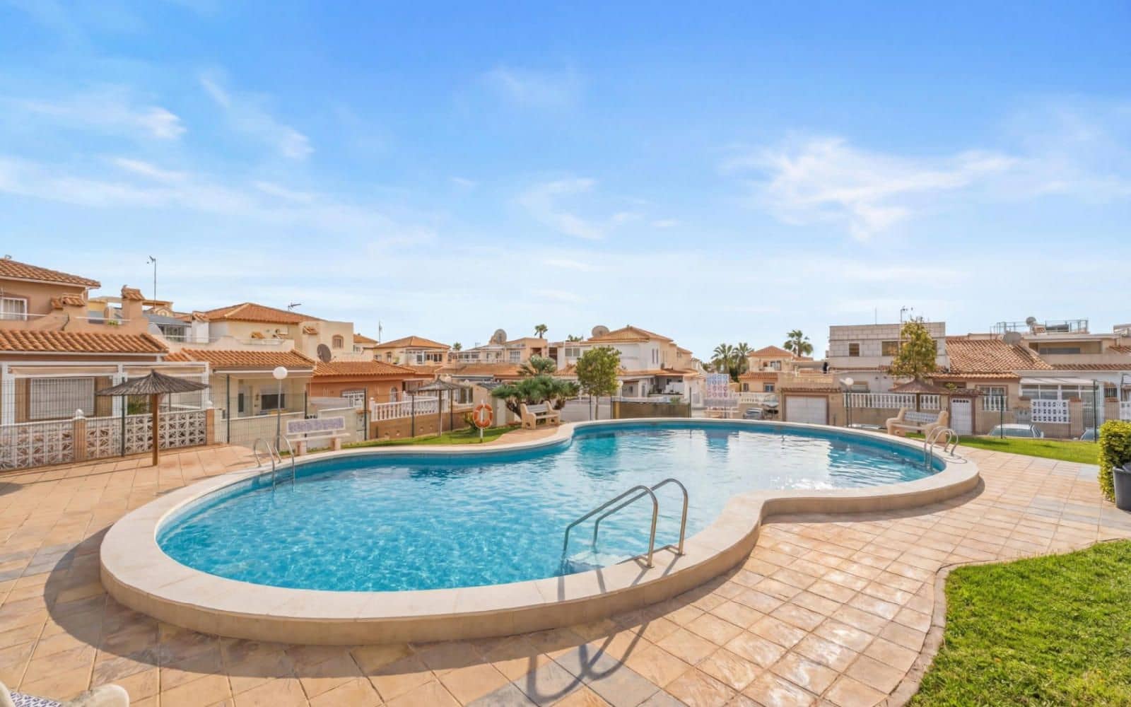 2 chambre Maison de Ville à vendre à La Florida avec piscine - 205 000 € (Ref: 9726896)