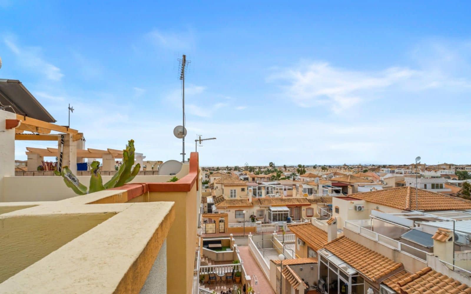 2 chambre Maison de Ville à vendre à La Florida avec piscine - 205 000 € (Ref: 9726896)