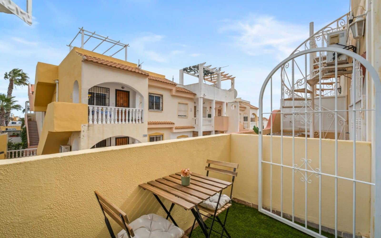 2 chambre Maison de Ville à vendre à La Florida avec piscine - 205 000 € (Ref: 9726896)