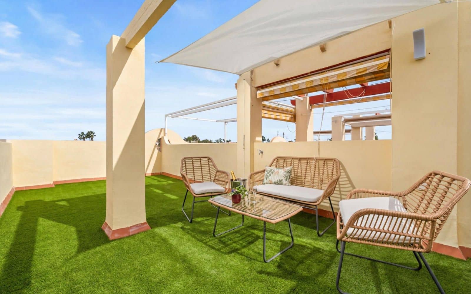 2 chambre Maison de Ville à vendre à La Florida avec piscine - 205 000 € (Ref: 9726896)