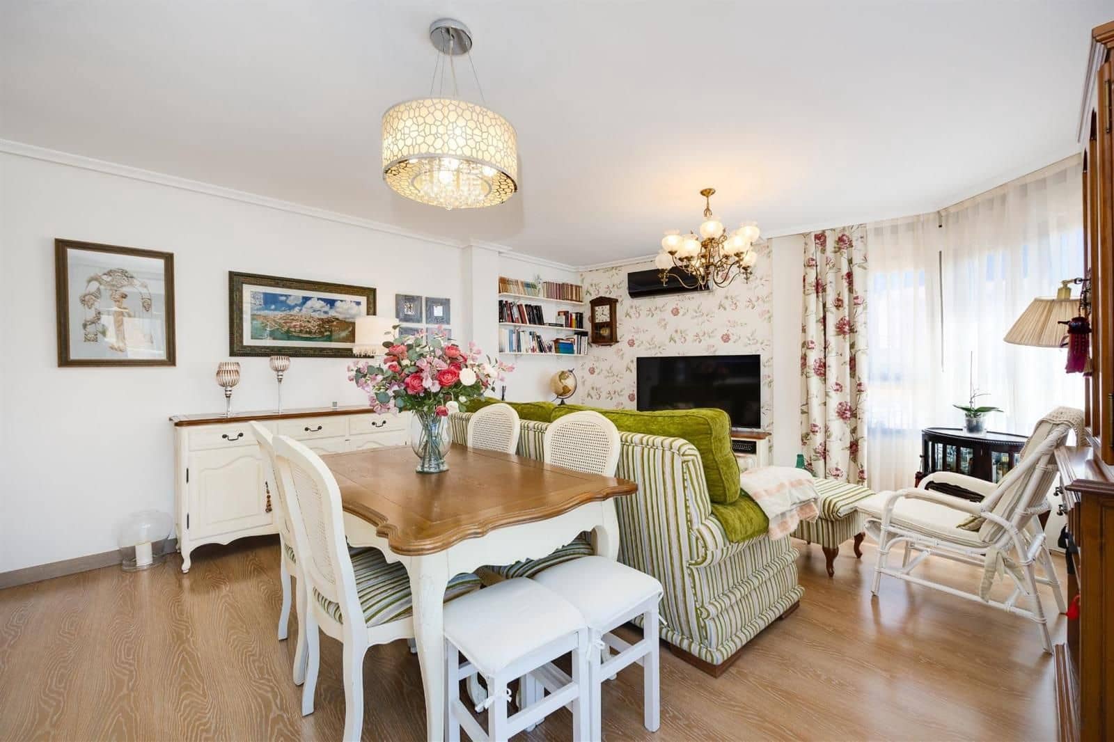 2 sovrum Takvåning till salu i Torrevieja - 215 000 € (Ref: 9737233)