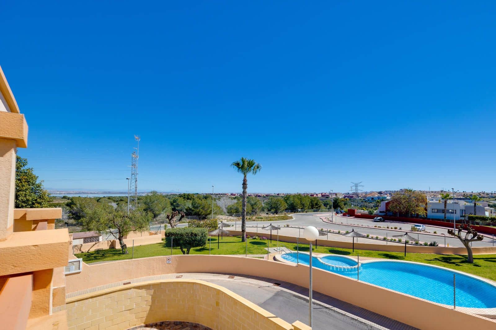 3 bedroom Villa for sale in Los Altos with pool - € 184,969 (Ref: 9740233)