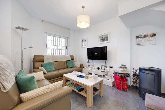 Chalet de 3 habitaciones en Los Altos en venta con piscina - 184.969 € (Ref: 9740233)